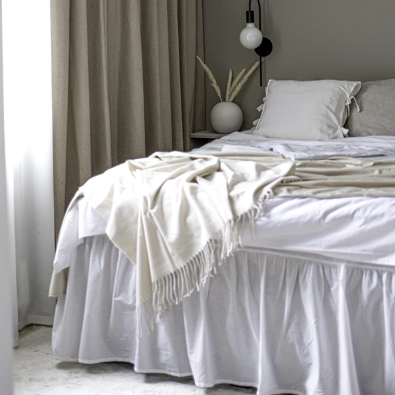 Gardin Lina beige i sovrum