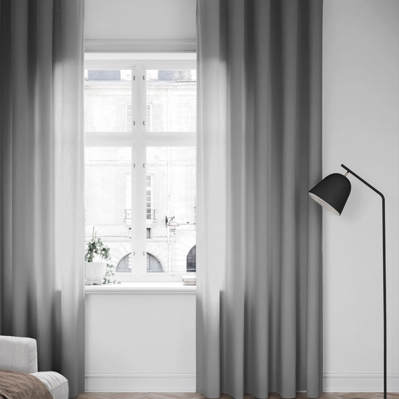 Måttillverkad hotellgardin Coola, skuggningsgardin (80% mörkläggande), grå