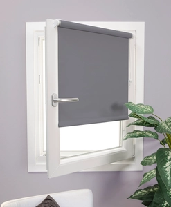 Multifix mörkläggande rullgardin, måttillverkad Hasta