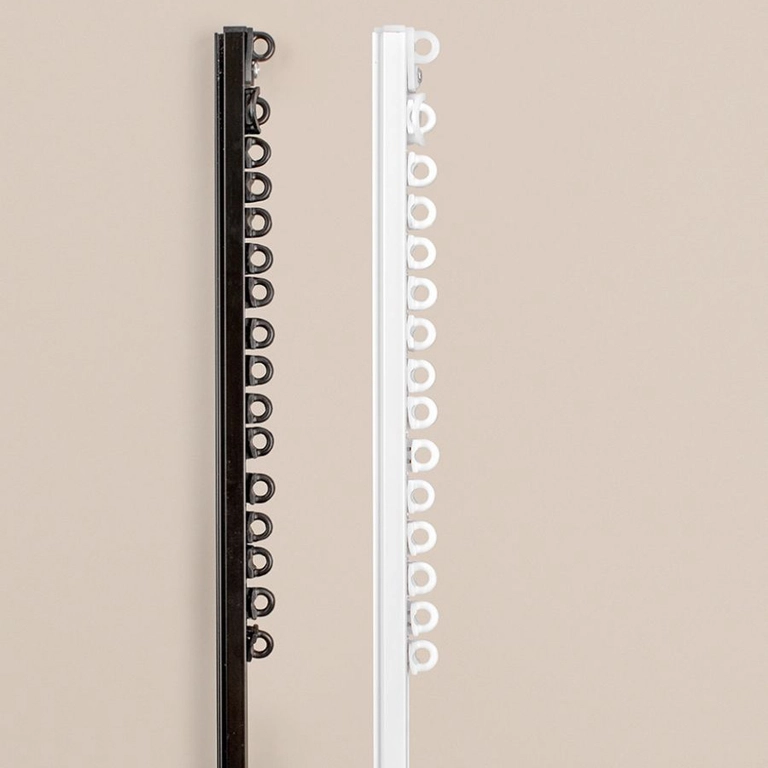 Svart och vit u-skena