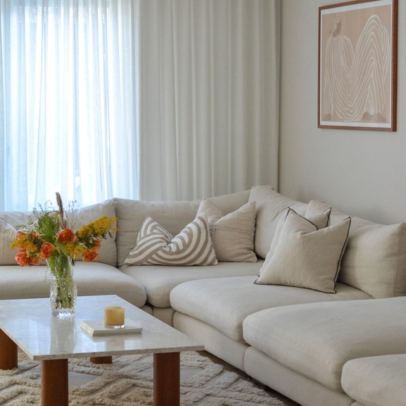 Gardin Lina varmvit i vardagsrum