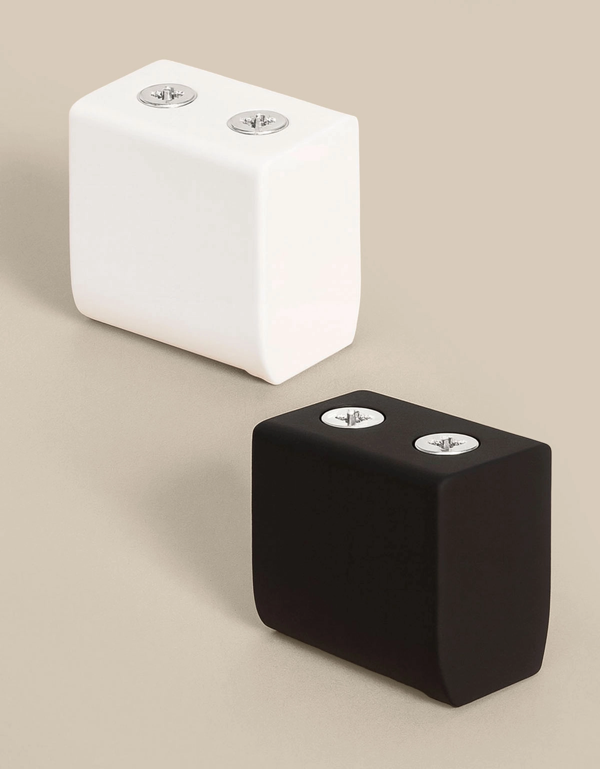 ändbeslag-cabinskena-svart-vit