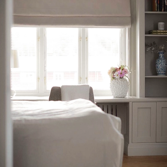 Mörkläggande hissgardin Dokie