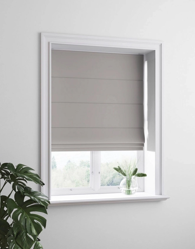 Hissgardin-Dokie-ljusgrå