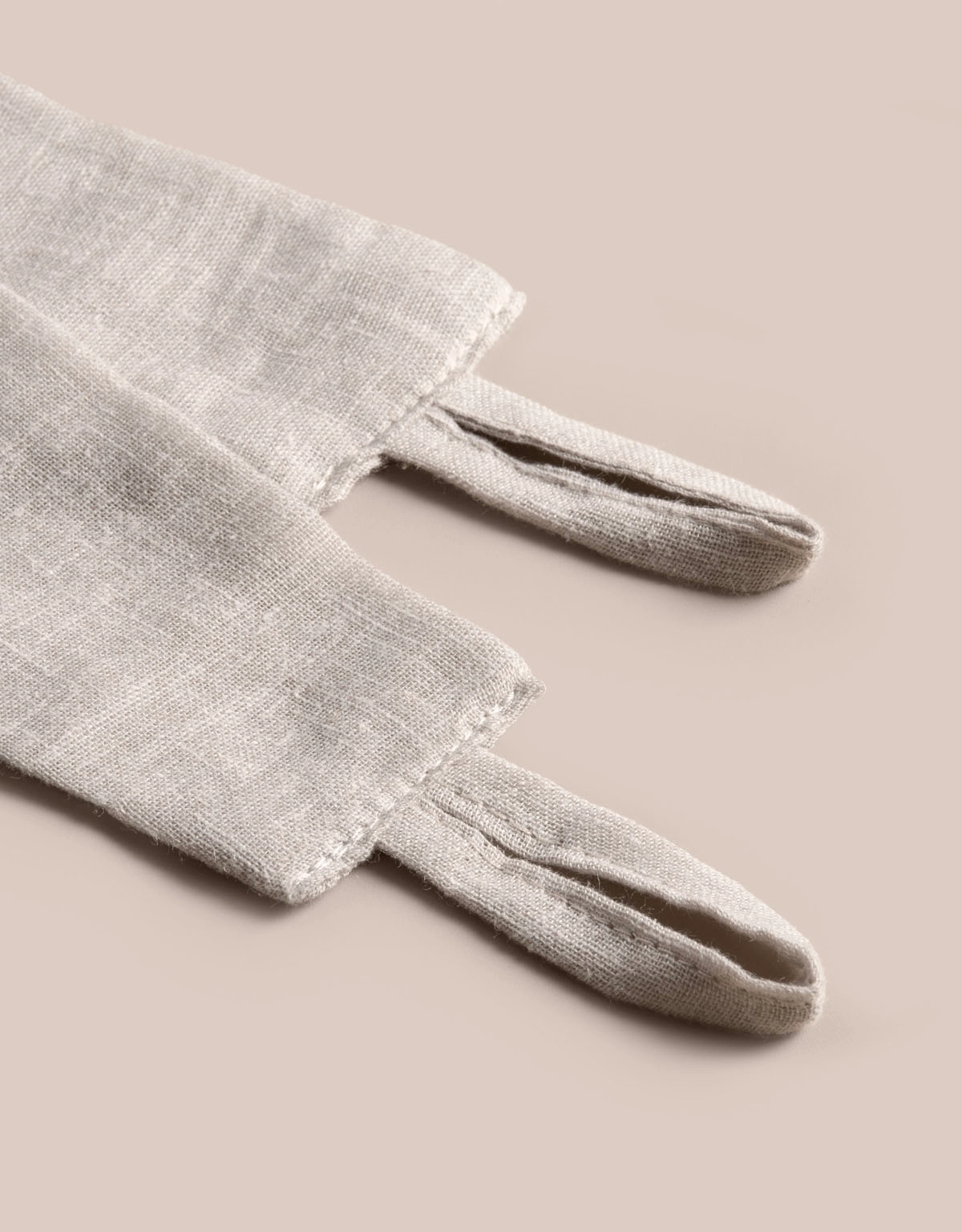 Beiget gardinomtag i tyg