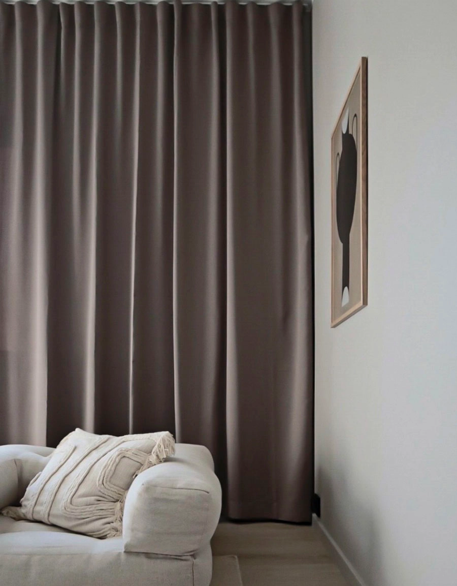 Flame retardant curtain HAWICK, brown, made-to-measure