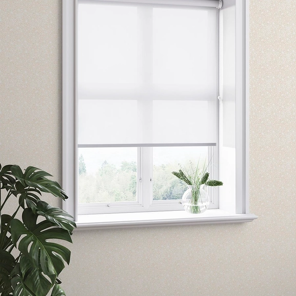 Blackout roller blind white Opal 38 mm, made-to-measure
