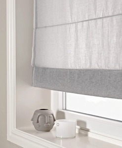 Grå hissgardin Saga