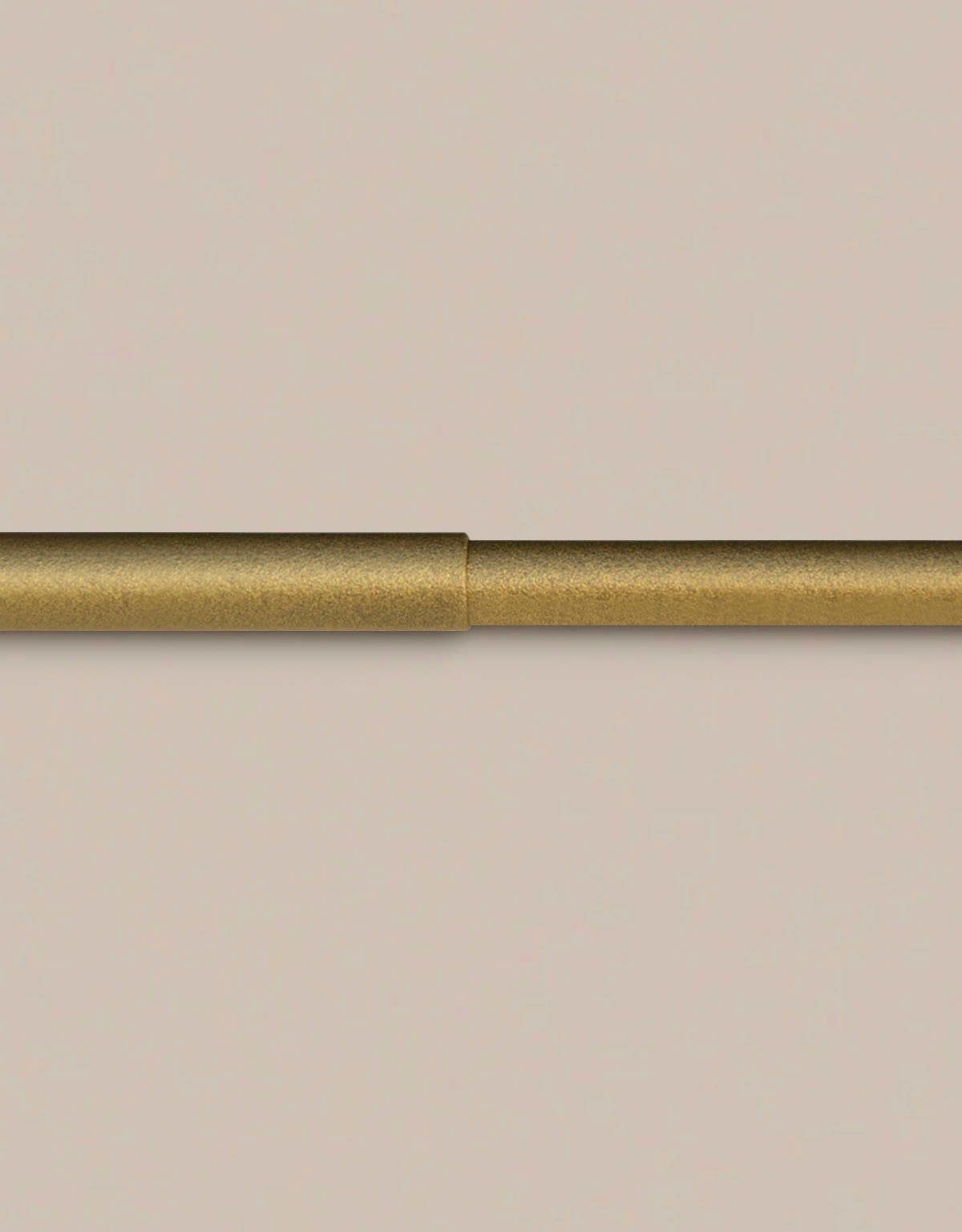 Gardinstång i guldnougat