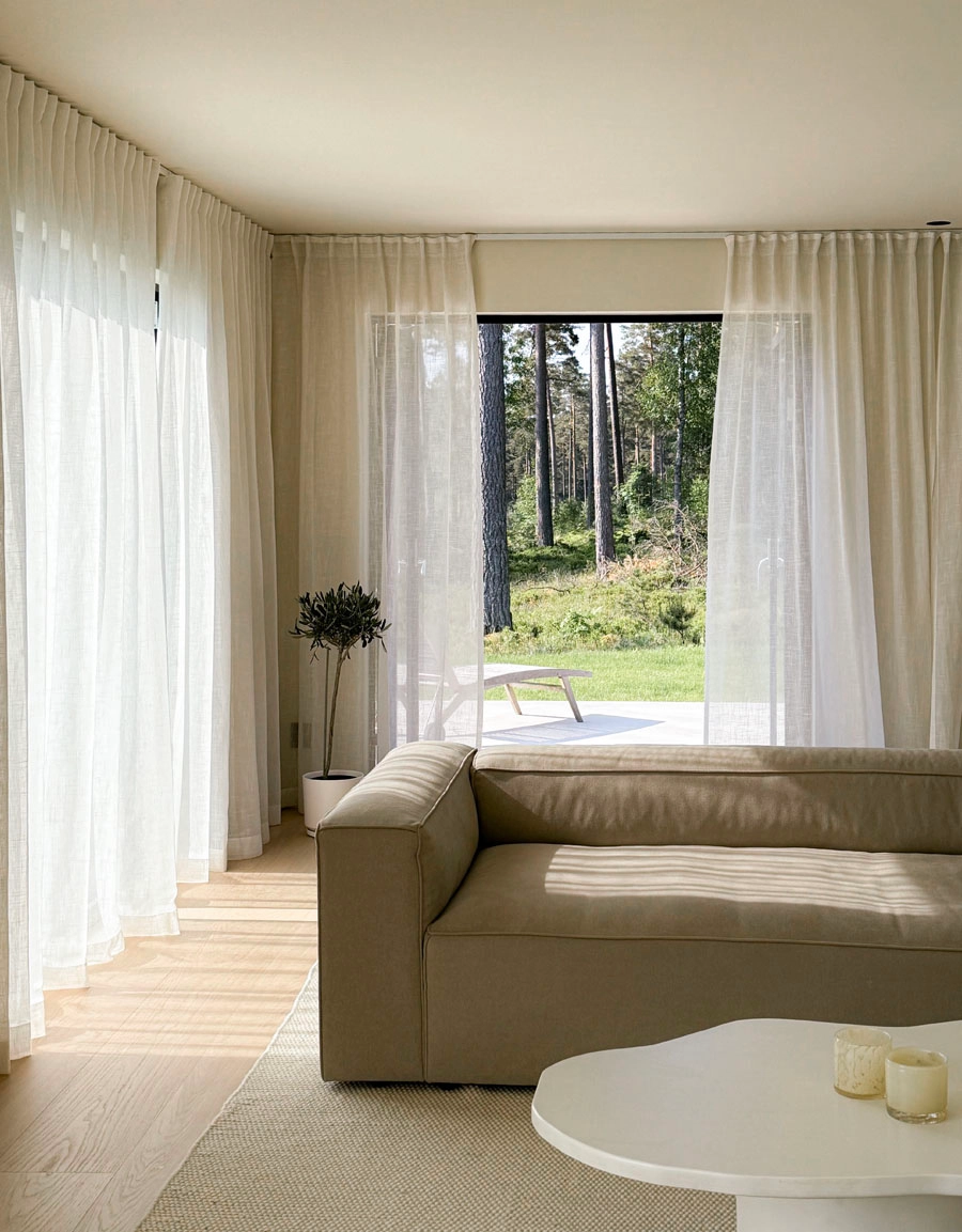 Måttillverkad gardin Alma