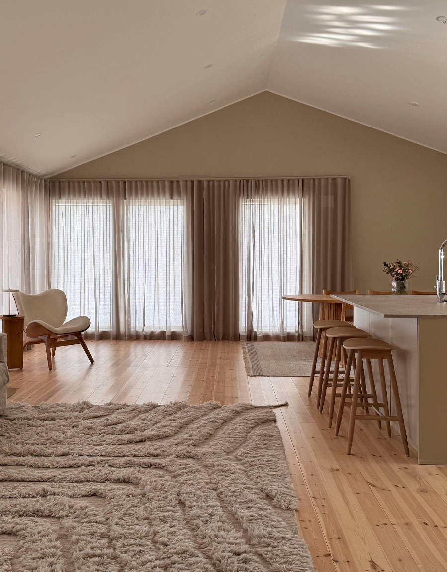 Beige avskärmande gardin Saga