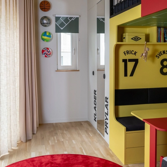 Rullgardin med fotbollstryck