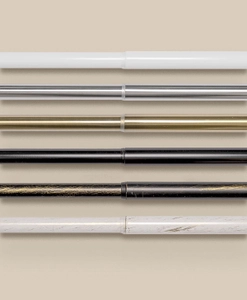 Reglerbara gardinstänger i flera färger