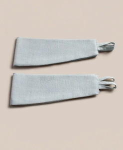 Gardinomtag i ljusturkos färg