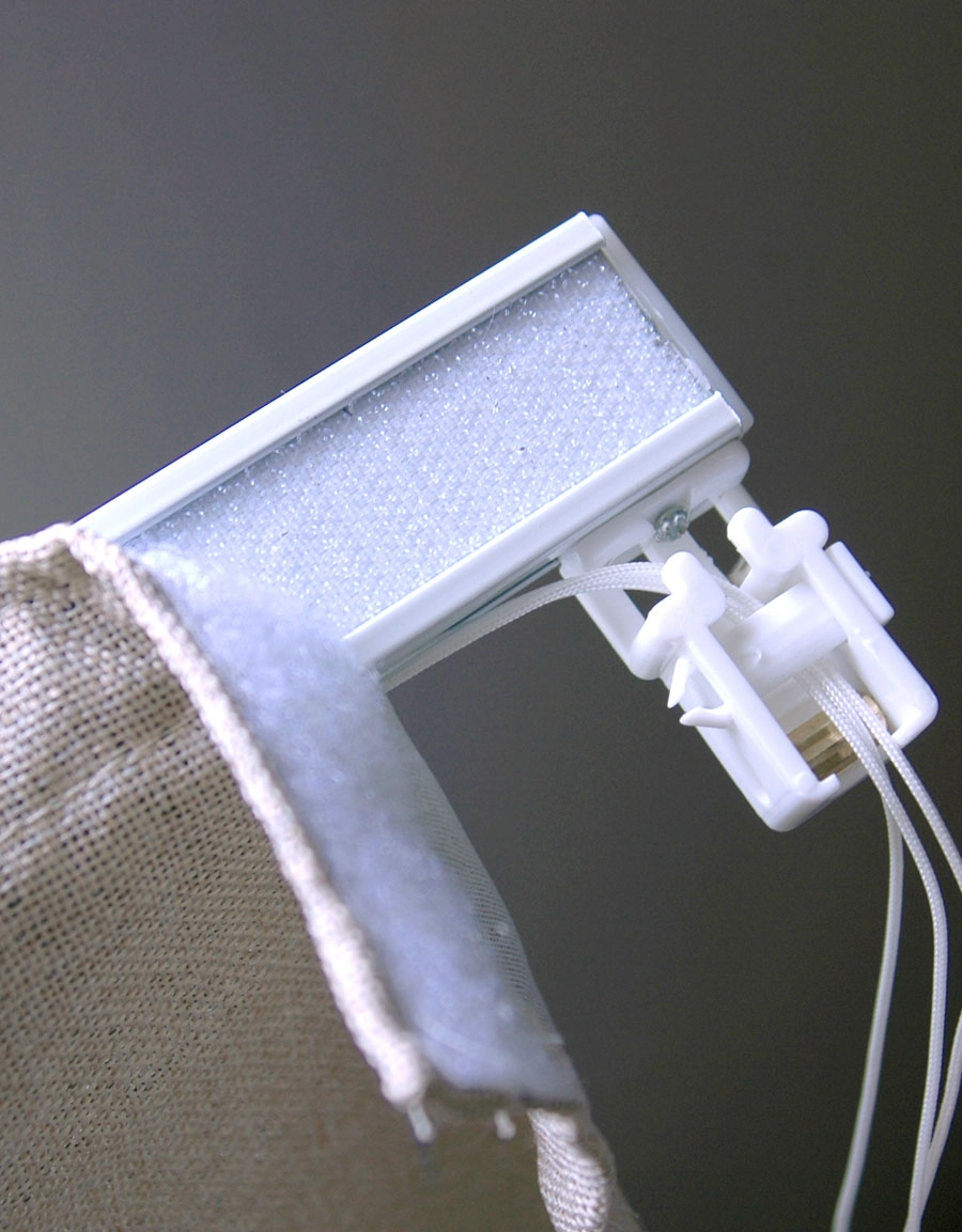 Skena och linlås till hissgardin