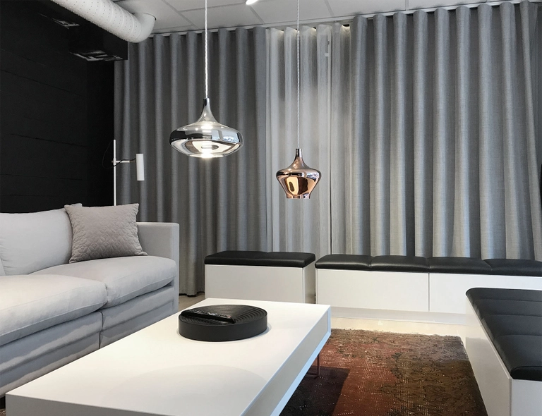 hotellgardin grå mörkläggande Hasta