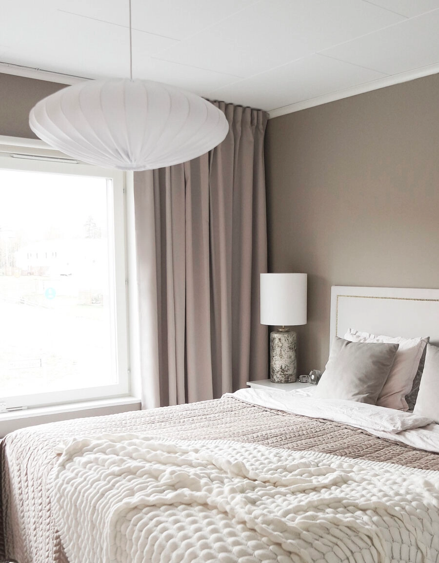 Beige mörkläggningsgardin