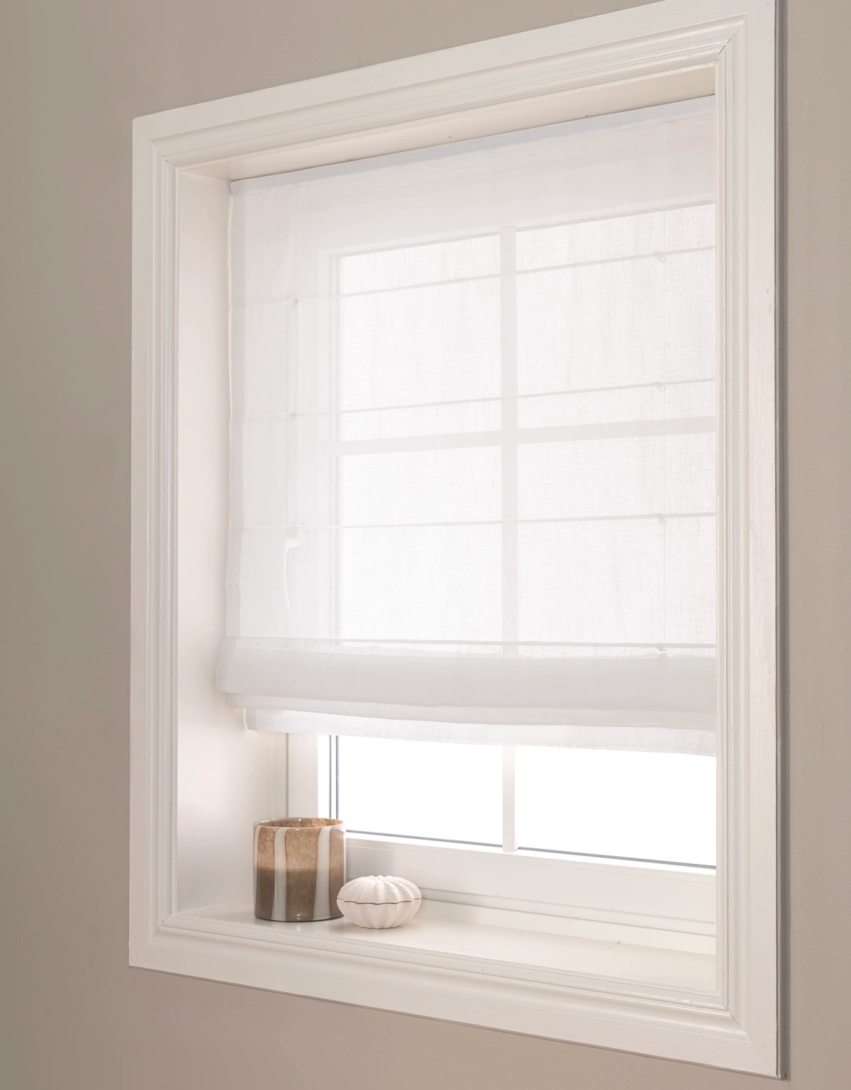 Avskärmande vit hissgardin