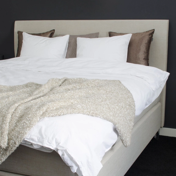 Beige sänggavel till dubbelsäng