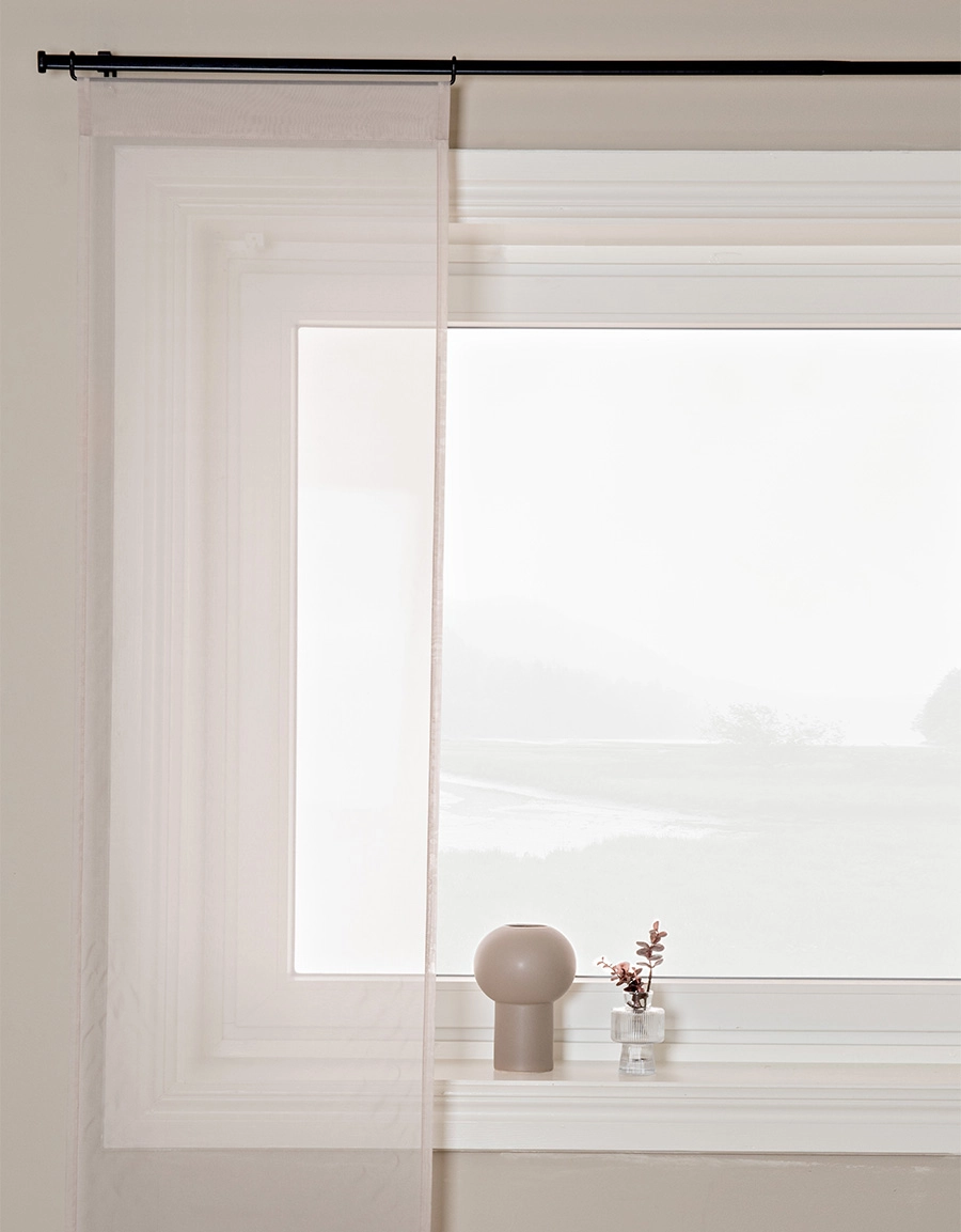 Beige transparent panelgardin