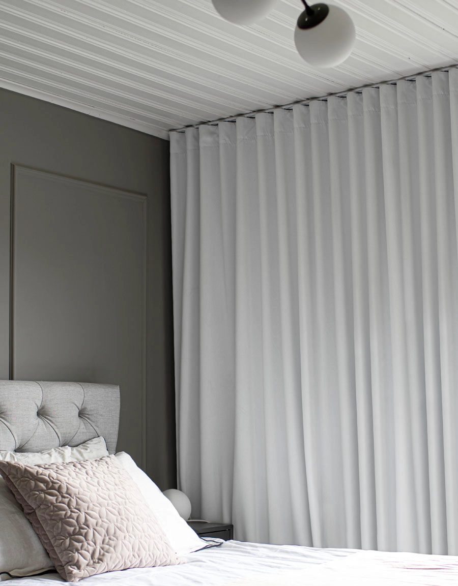 Flame retardant curtain HAWICK, white, made-to-measure