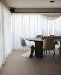 Måttillverkad gardin Lina, varmvit