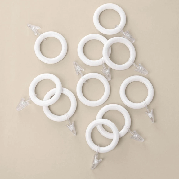 Gardinringar i trä, vita med klämma