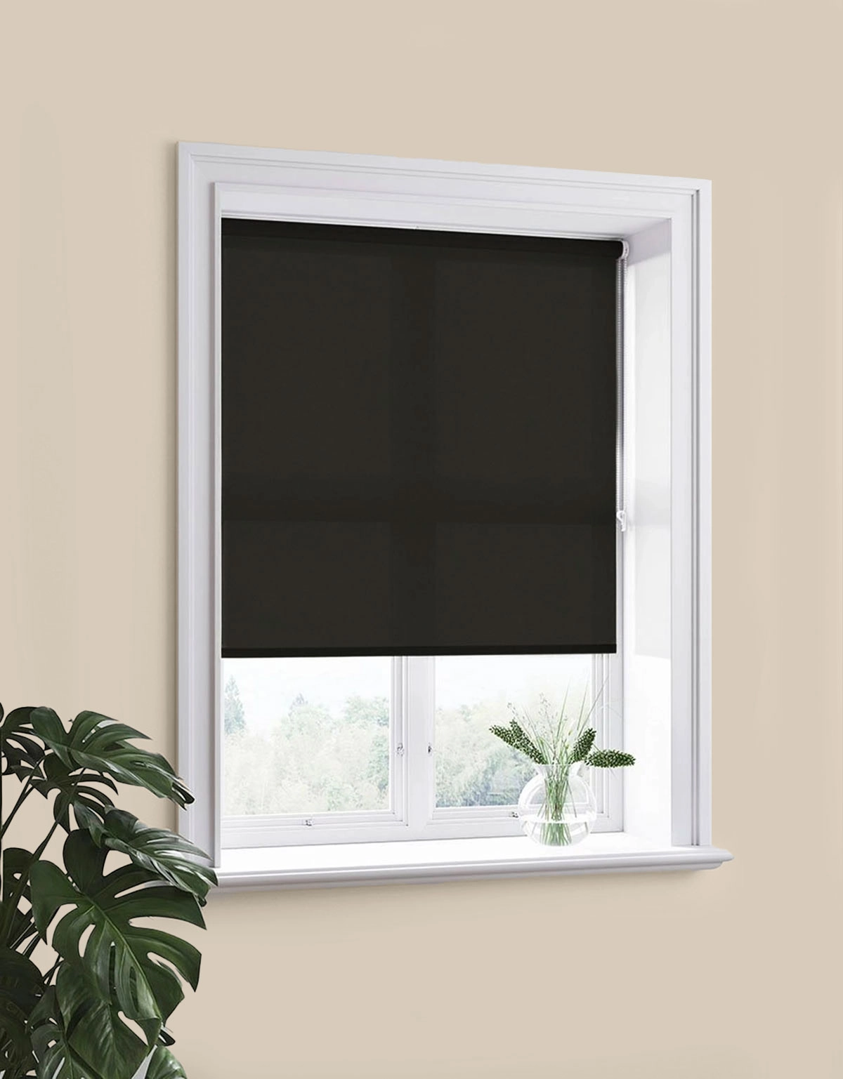 avskärmande-rullgardin-svart-db