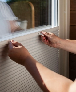 Plisségardin Cord Control, mörkläggande, honeycomb