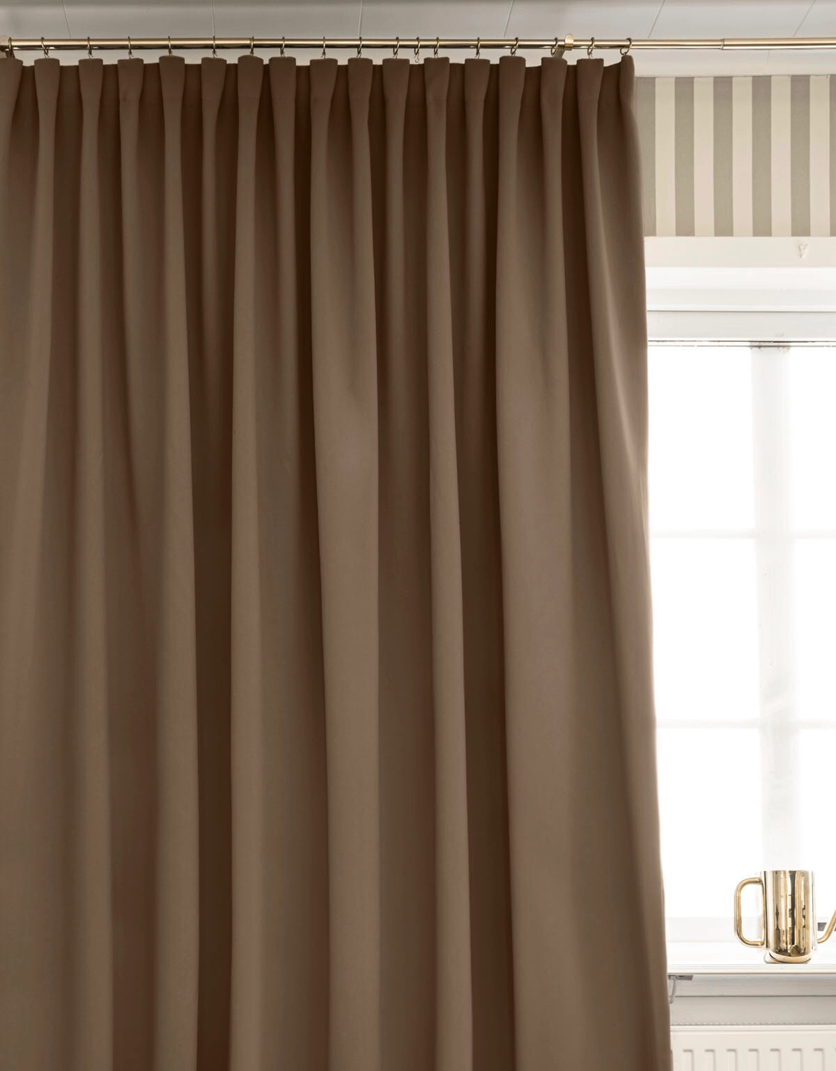 48524_gardin_Dokie_brun_fingerkrok