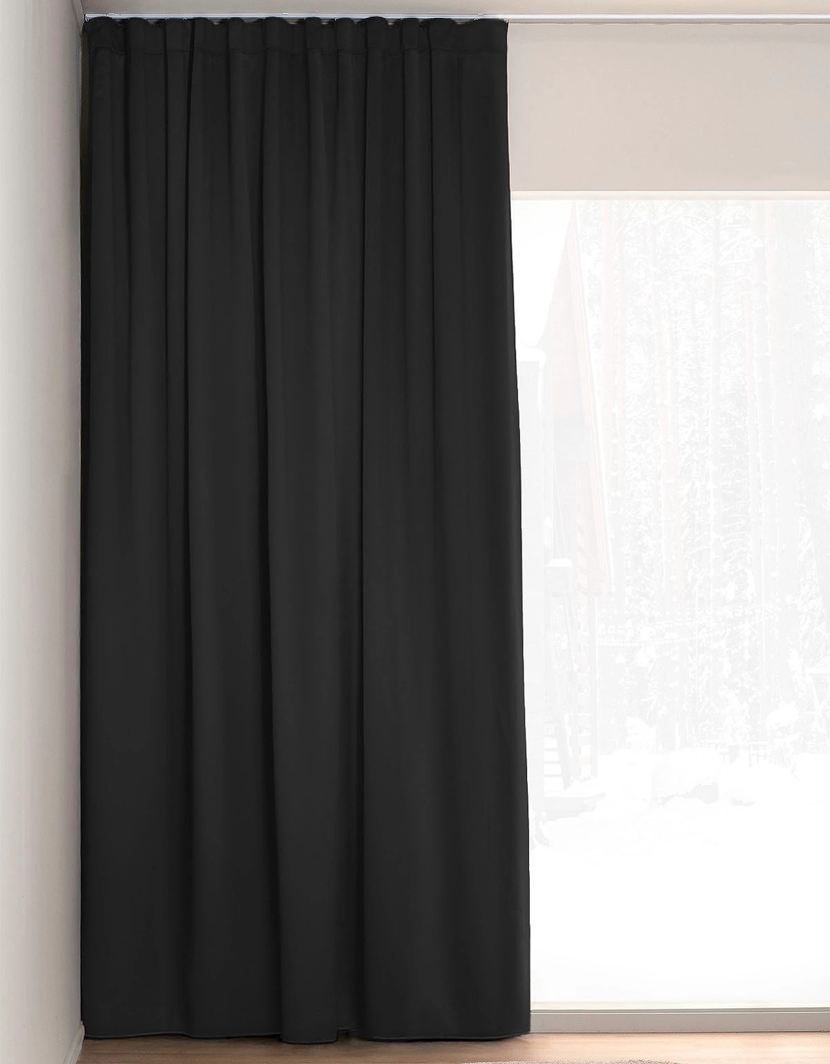 Svart mörkläggande gardin i extra höjd och bredd