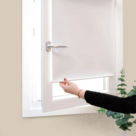 rullgardin-fusion-vit-mörkläggande