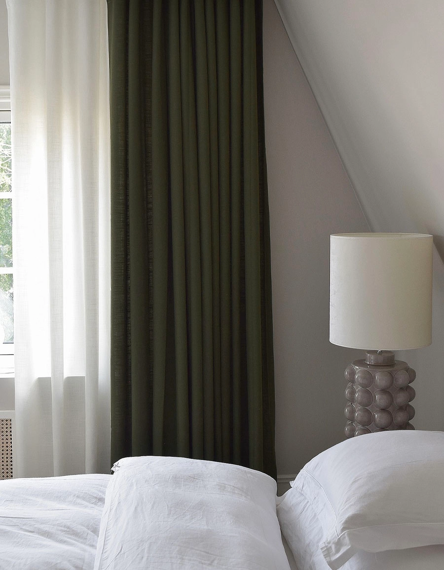 Gardin Lina, mörkgrön