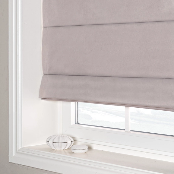 Mörkläggande hissgardin Hawick beige med lina