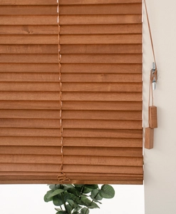 Wooden venetian blind, slat width 27 mm, cherry, several heights and widths