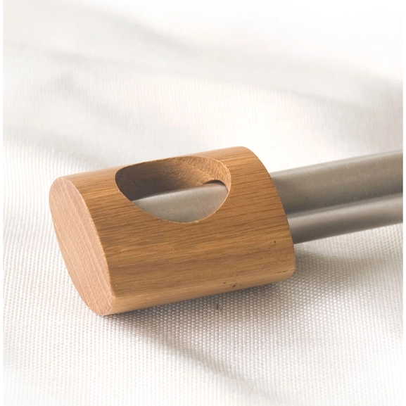 Vision curtain rod in oak Hasta