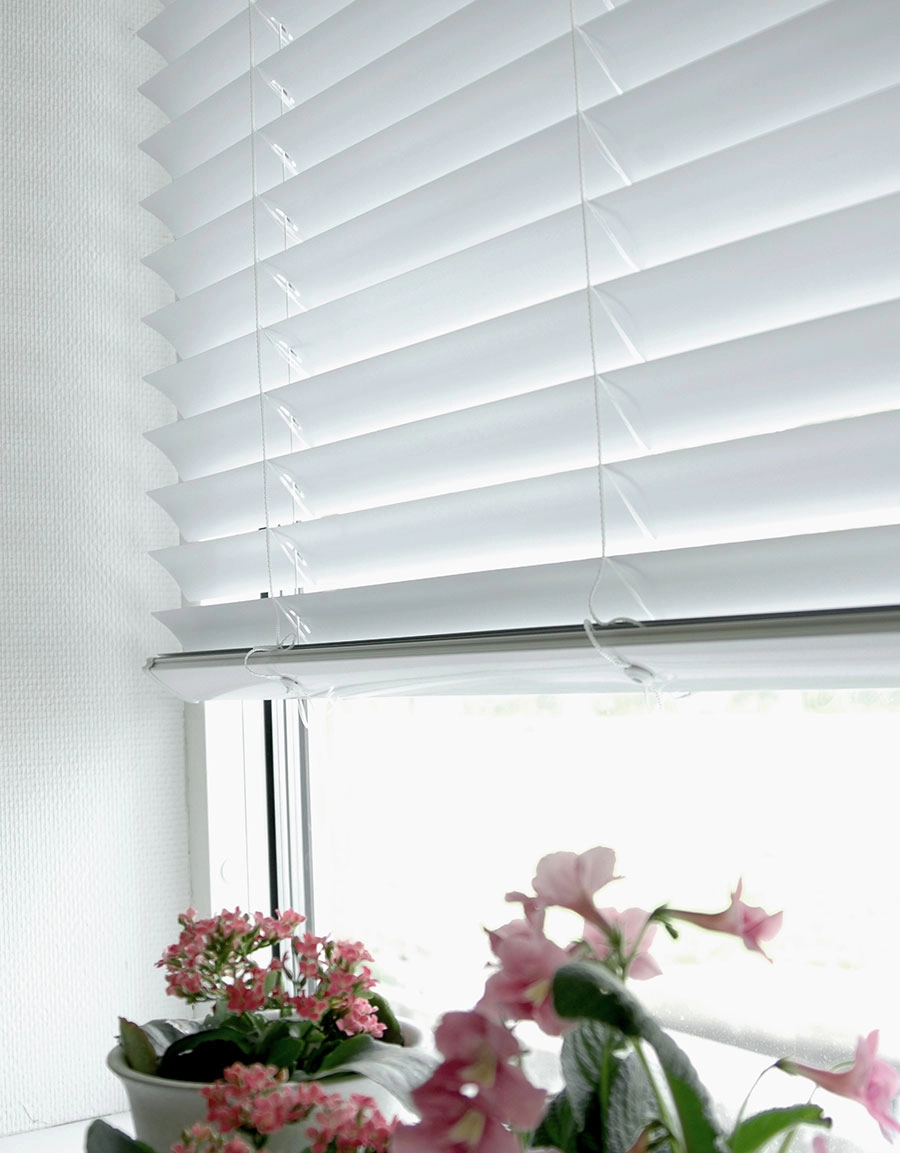 venetian blind white alu 50 mm Hasta