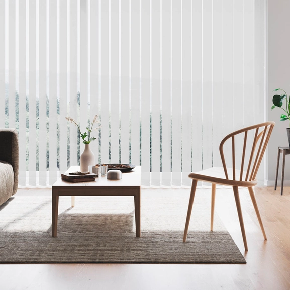 Vit lamellgardin