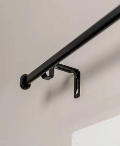 16753-gardinstång-modena-svart-1
