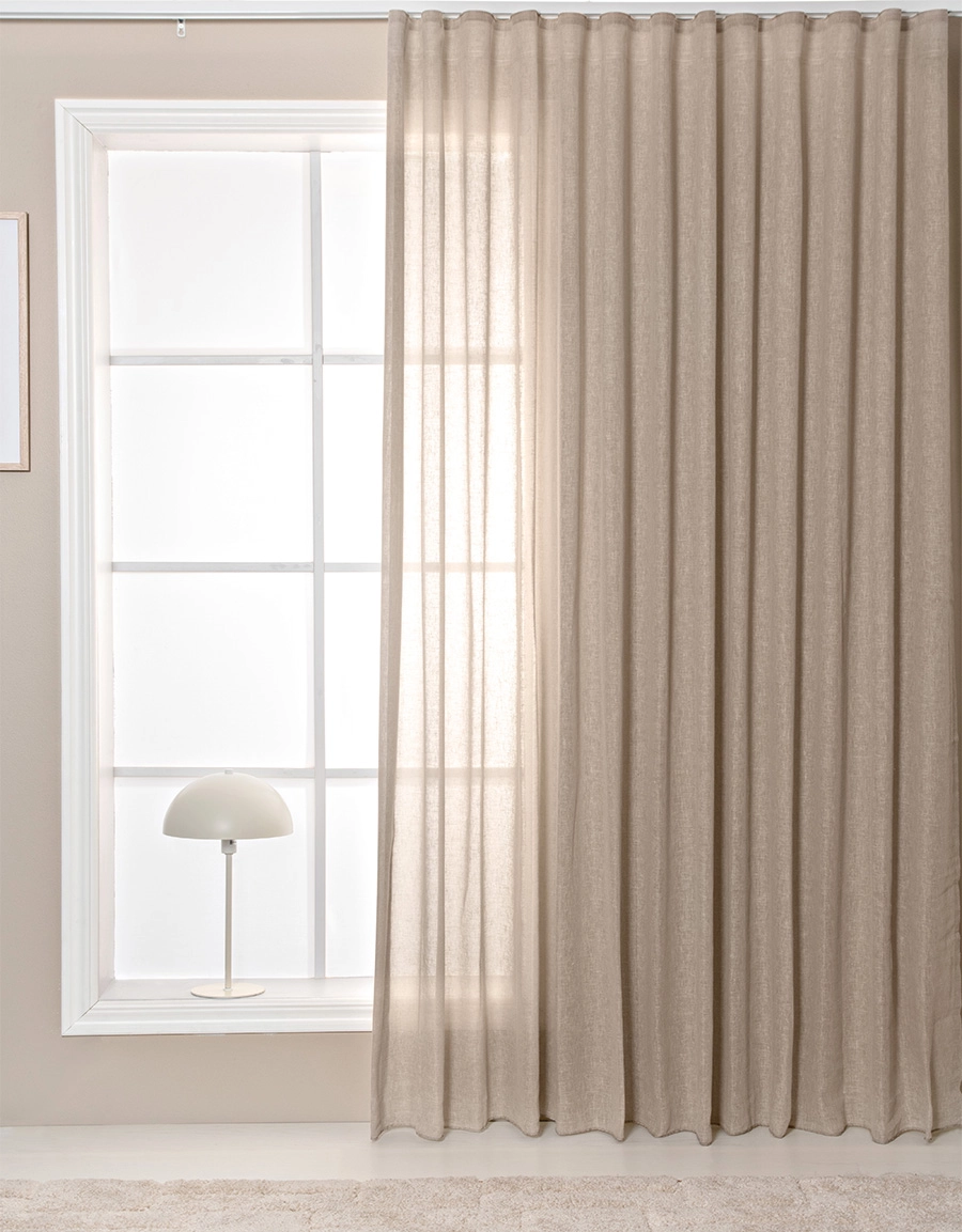 Hotellgardin Saga i beige.