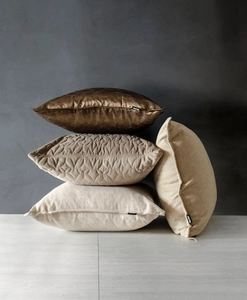 Kuddfodral i jordnära nyanser