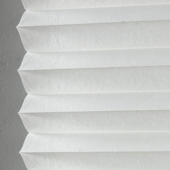 Sollin pleated blind, white