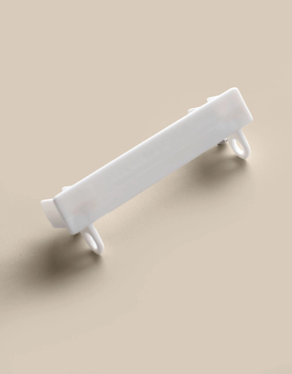 Ändbeslag till hotellskena