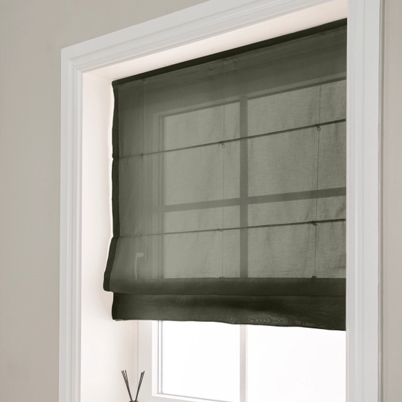 Transparent hissgardin Viska grön med lina