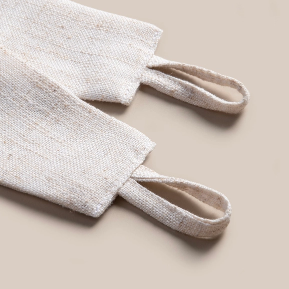 Beiget gardinomtag i tyg