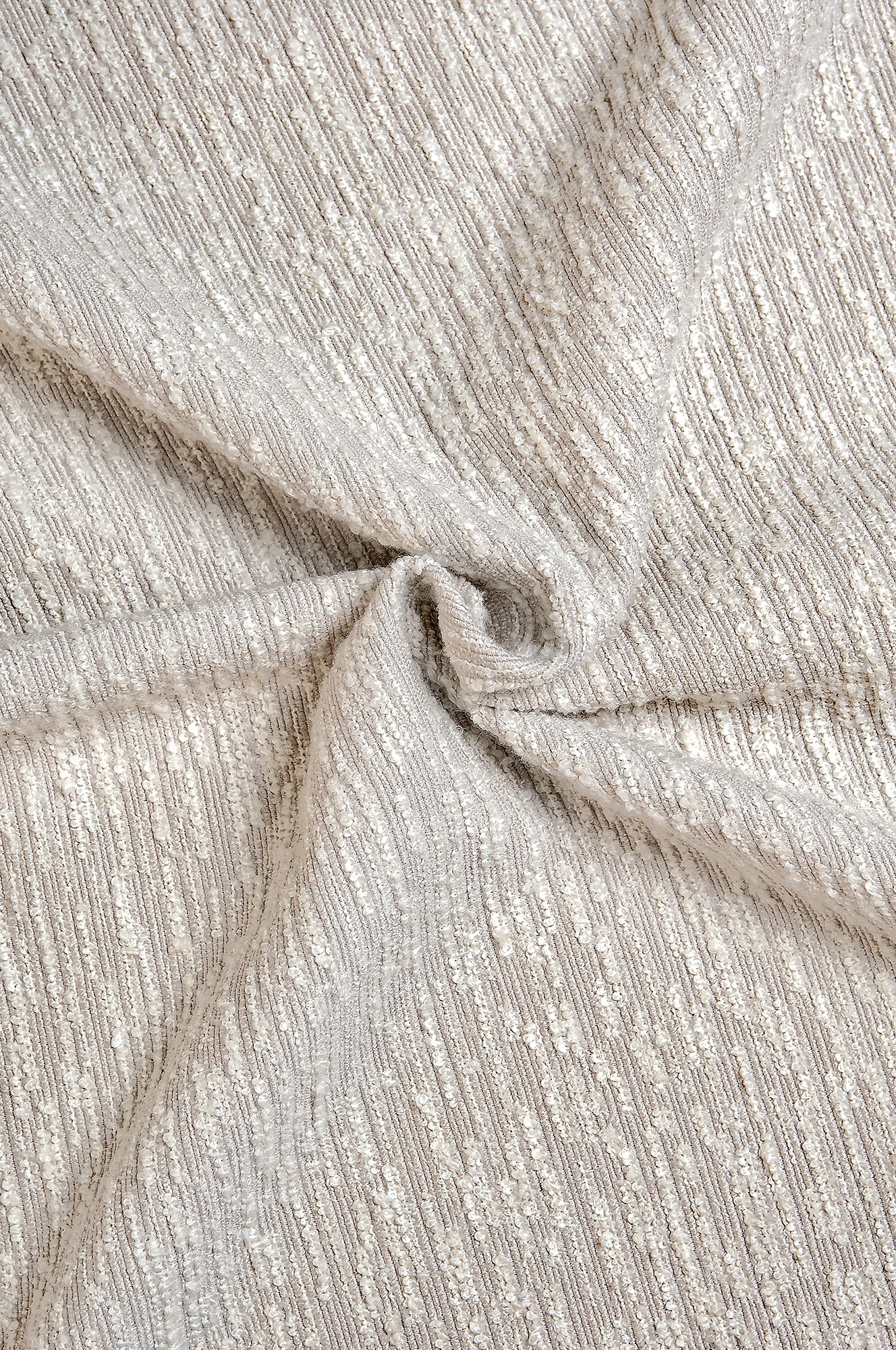 ellos-5020707-gardin-hilma-gra