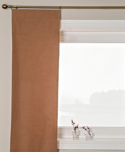 Brun panelgardin i mocka