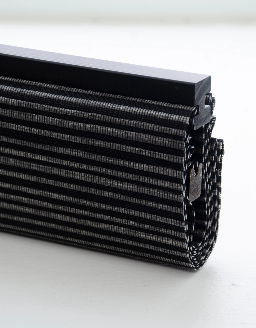 Hissgardin Line, grå/svart