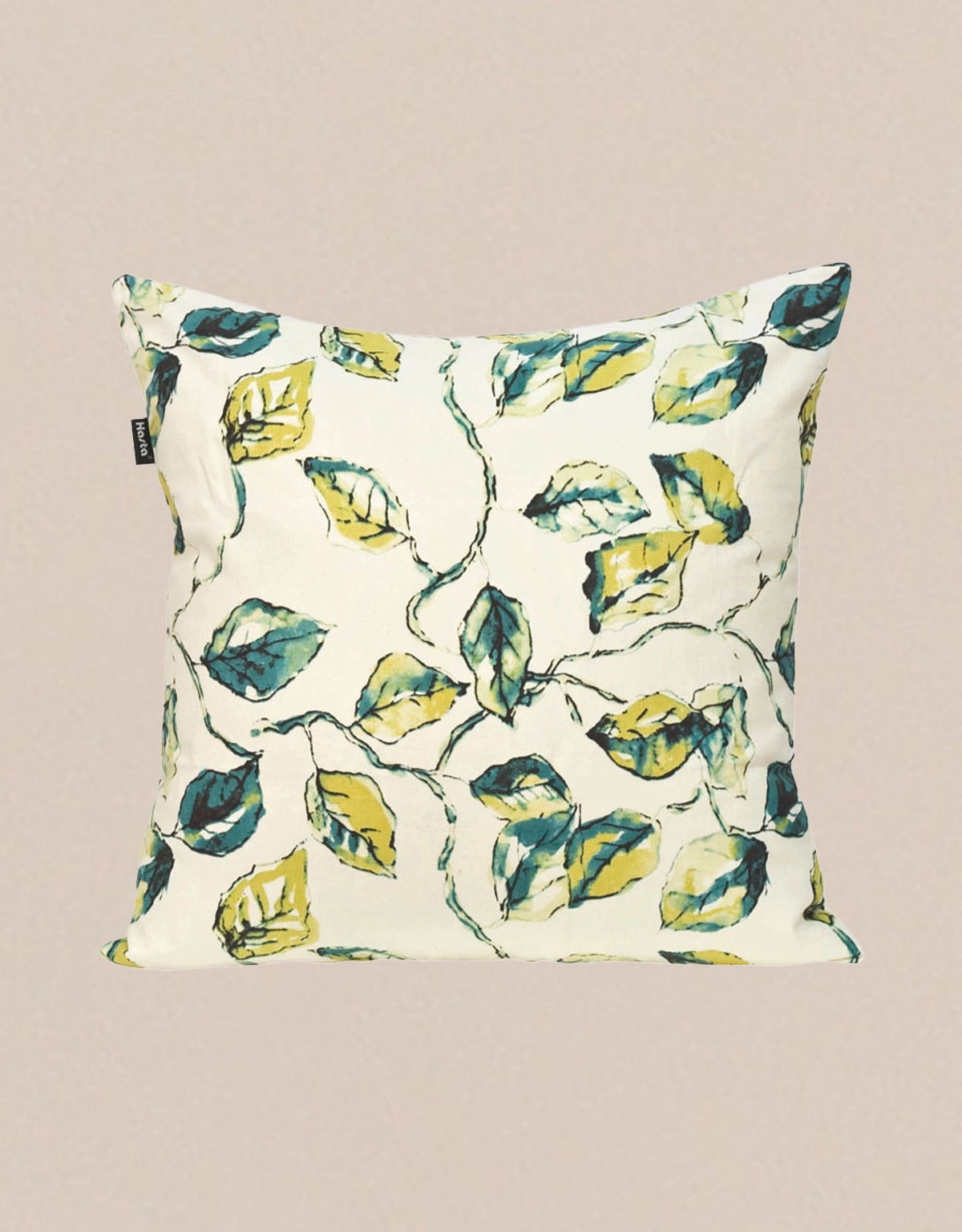 Kuddfodral med ett botaniskt mönster