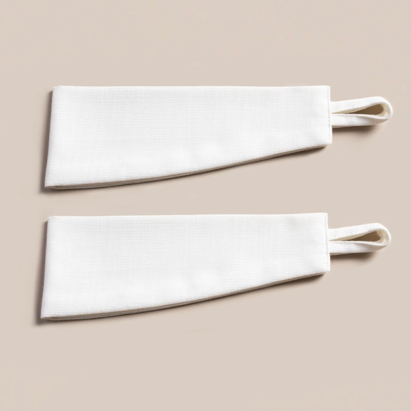 Gardinomtag i varmvitt tyg